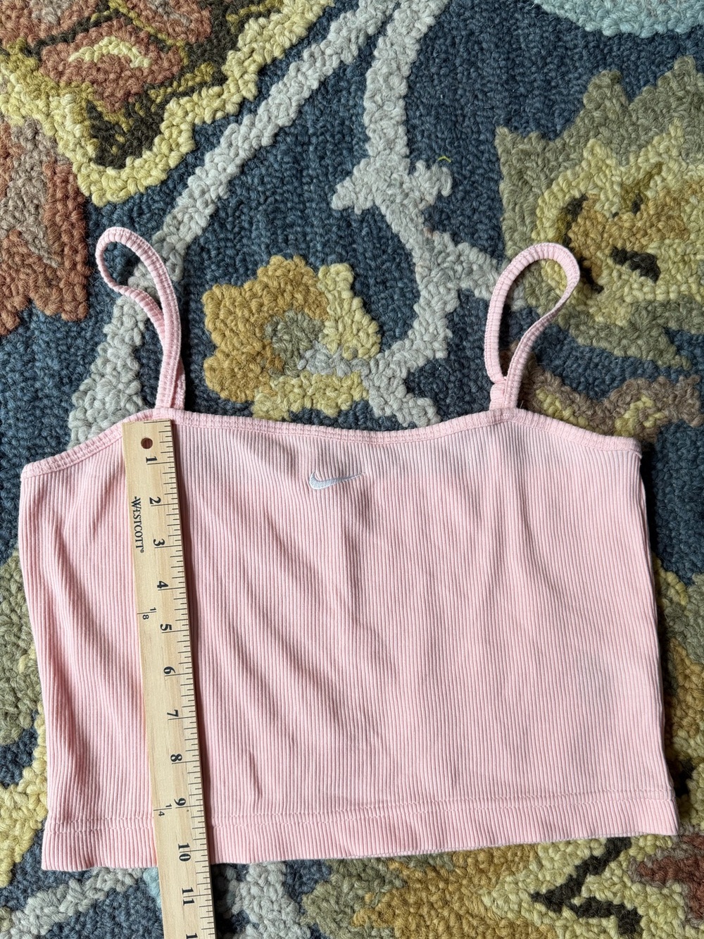Nike Light Pink Ribbed Cropped Tank Top Embroidered Logo Size Medium - Picture 3 of 7